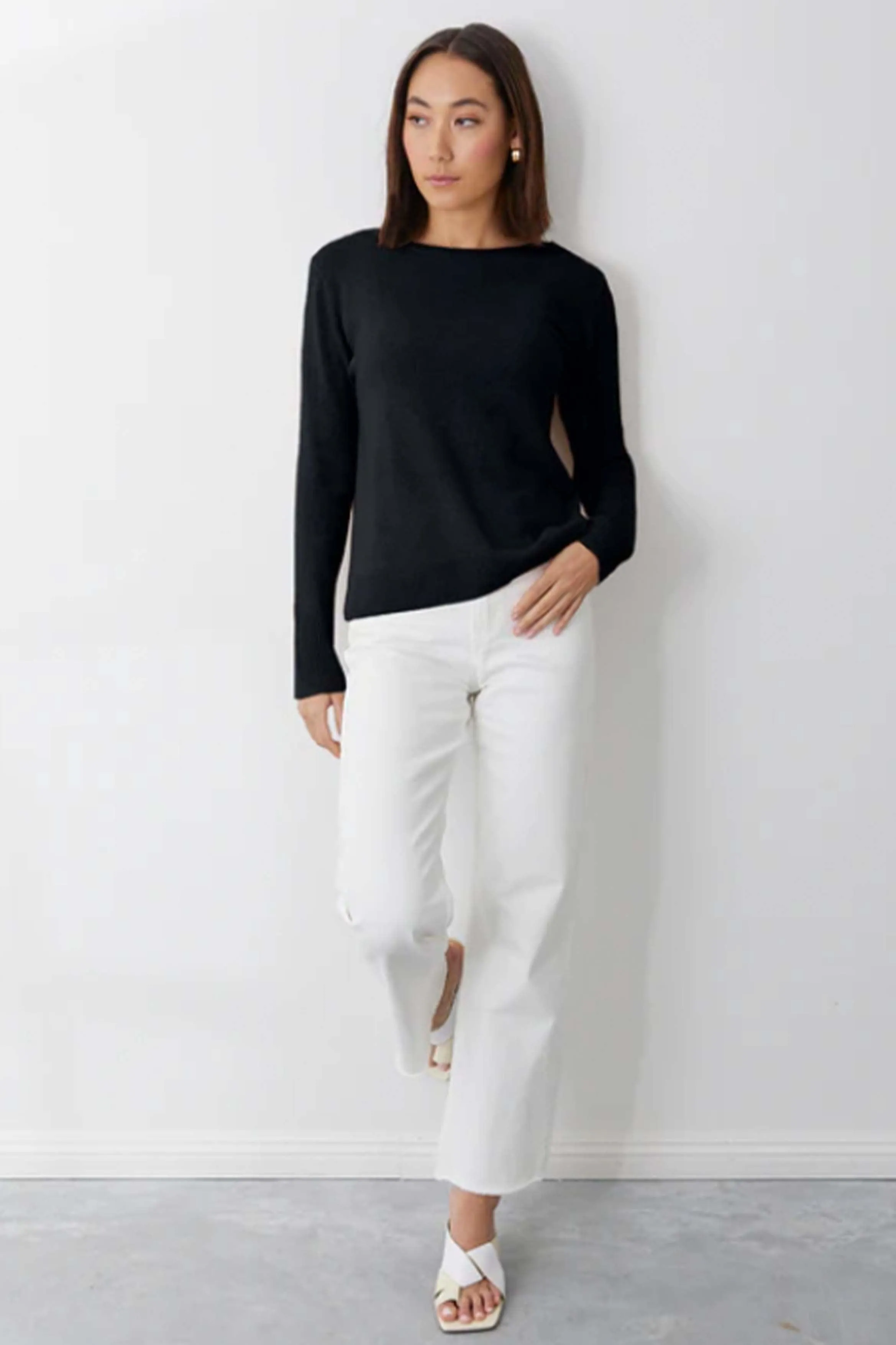 Essential Slim Crew | Jet Black