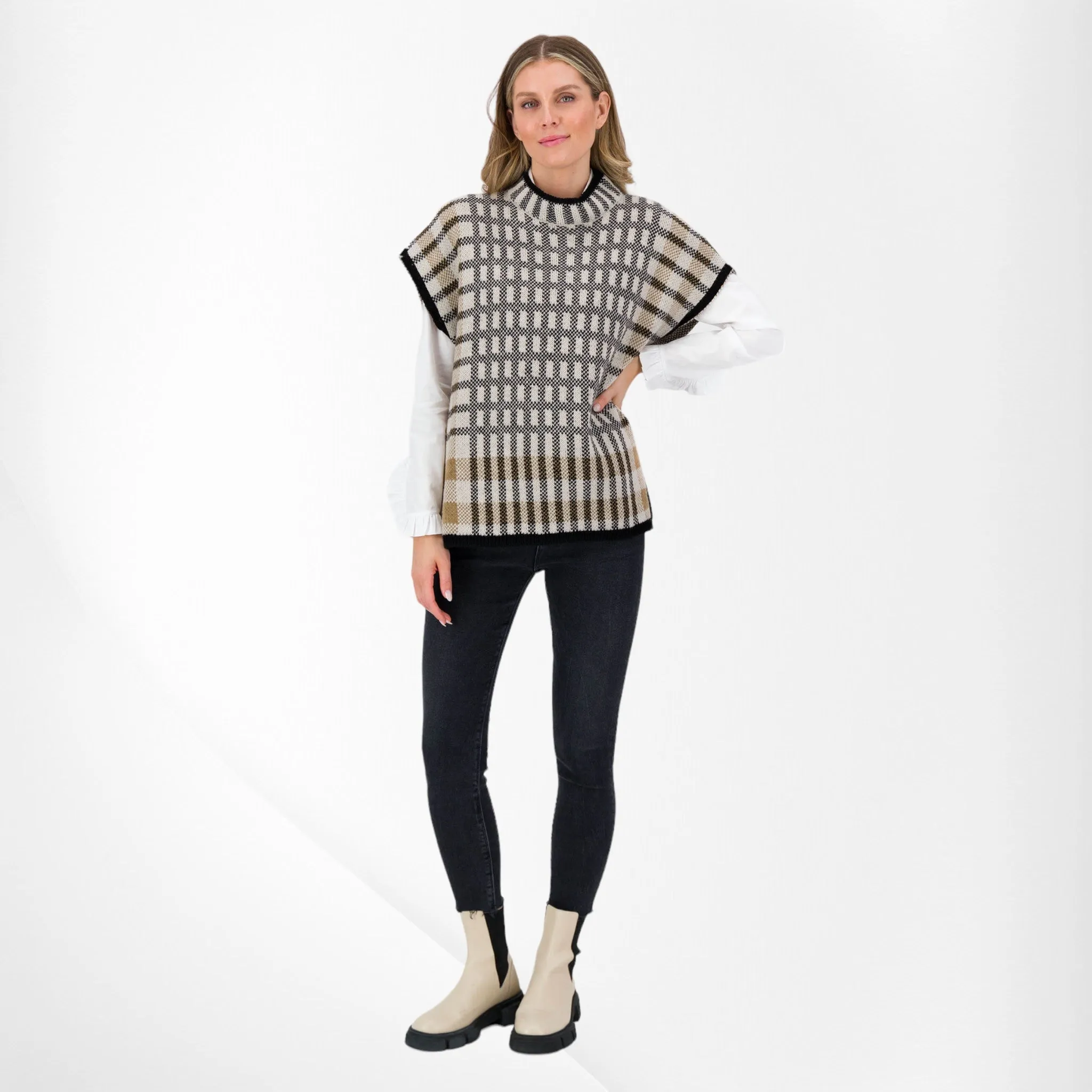 Just White Urban Skyline Sleeveless Pullover Sahara Jacquard