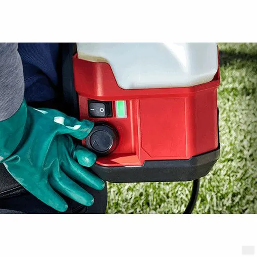 MILWAUKEE M18™ SWITCH TANK™ 4-Gallon Backpack Sprayer Kit 2820-21PS