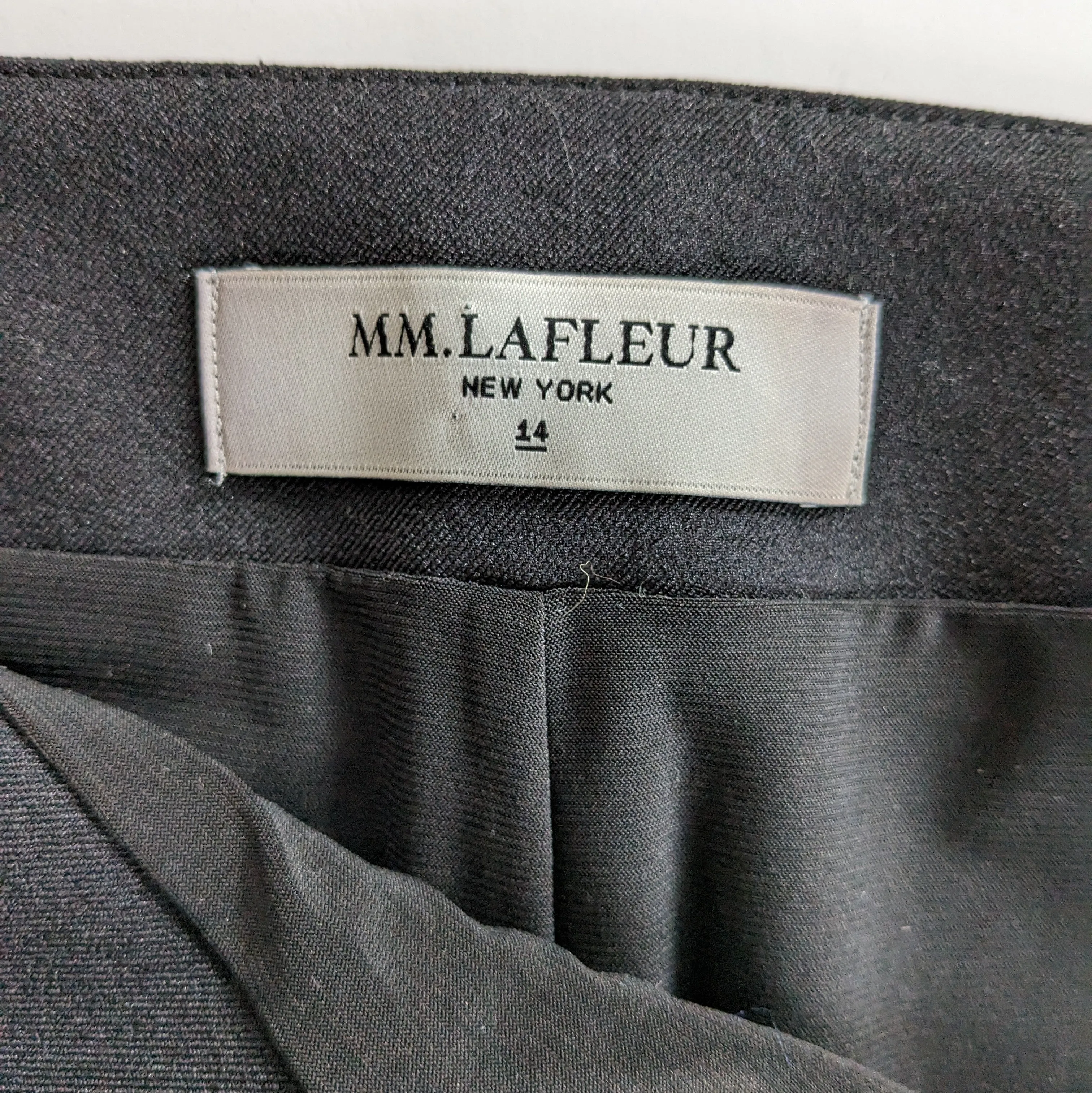 MM Lafleur Black Pencil Skirt Size 14
