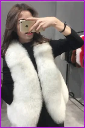 Natural White Fox Fur Gilet 46CM DO1543