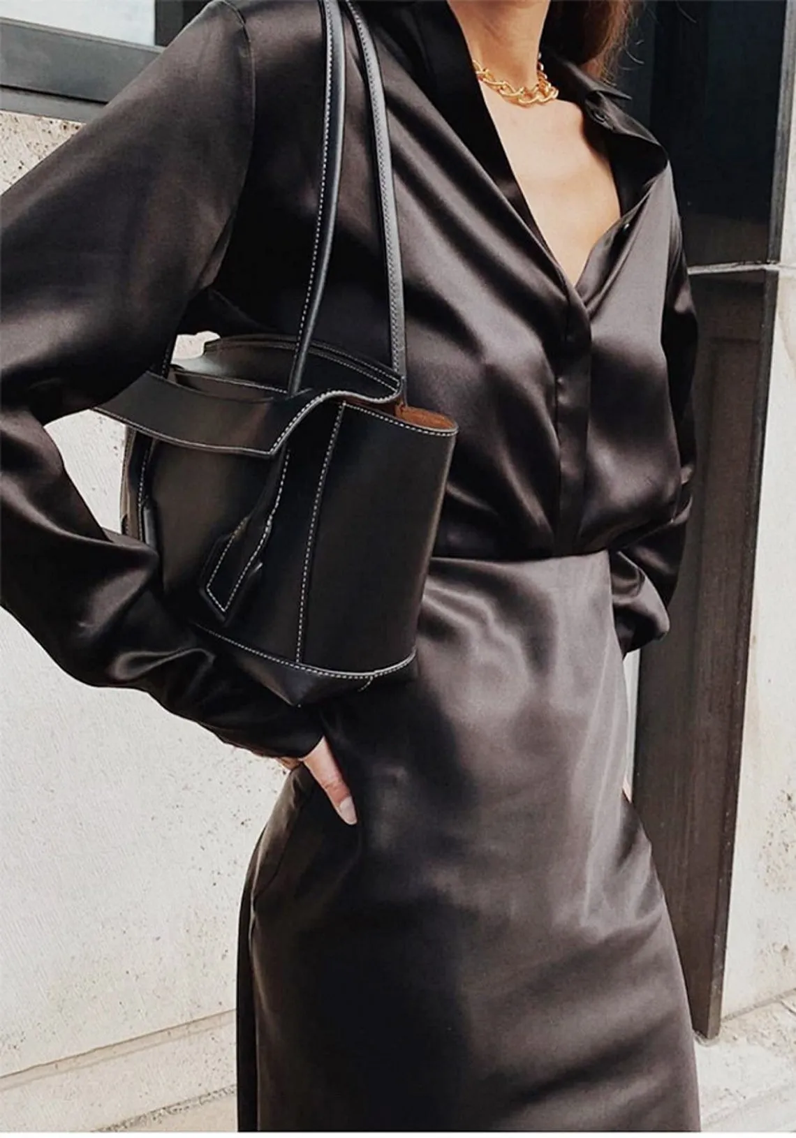 NoNothing | Women's mulberry silk blouse in beige or dark grey