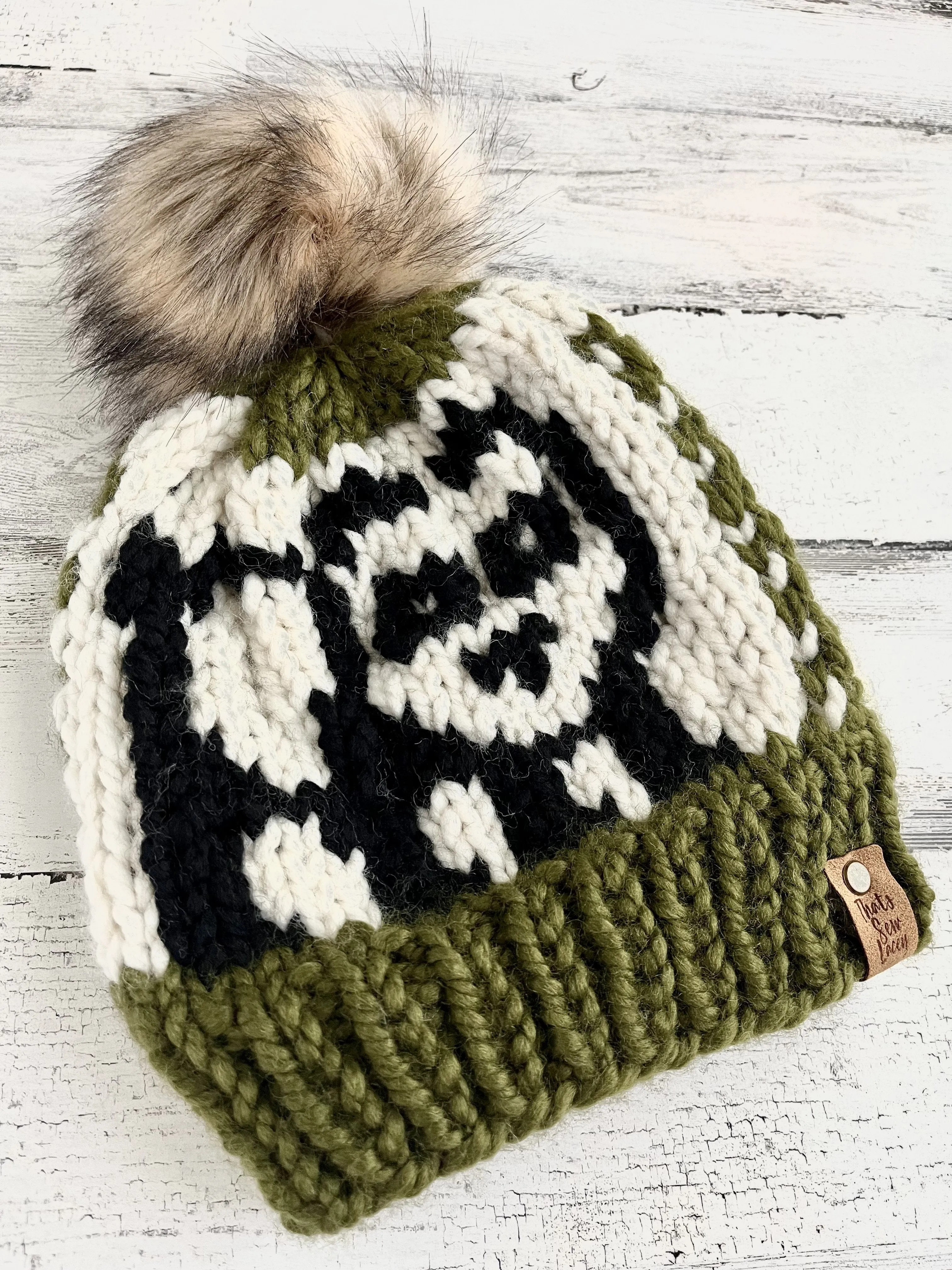 PDF Pattern - The Hungry Panda Beanie - Knitting