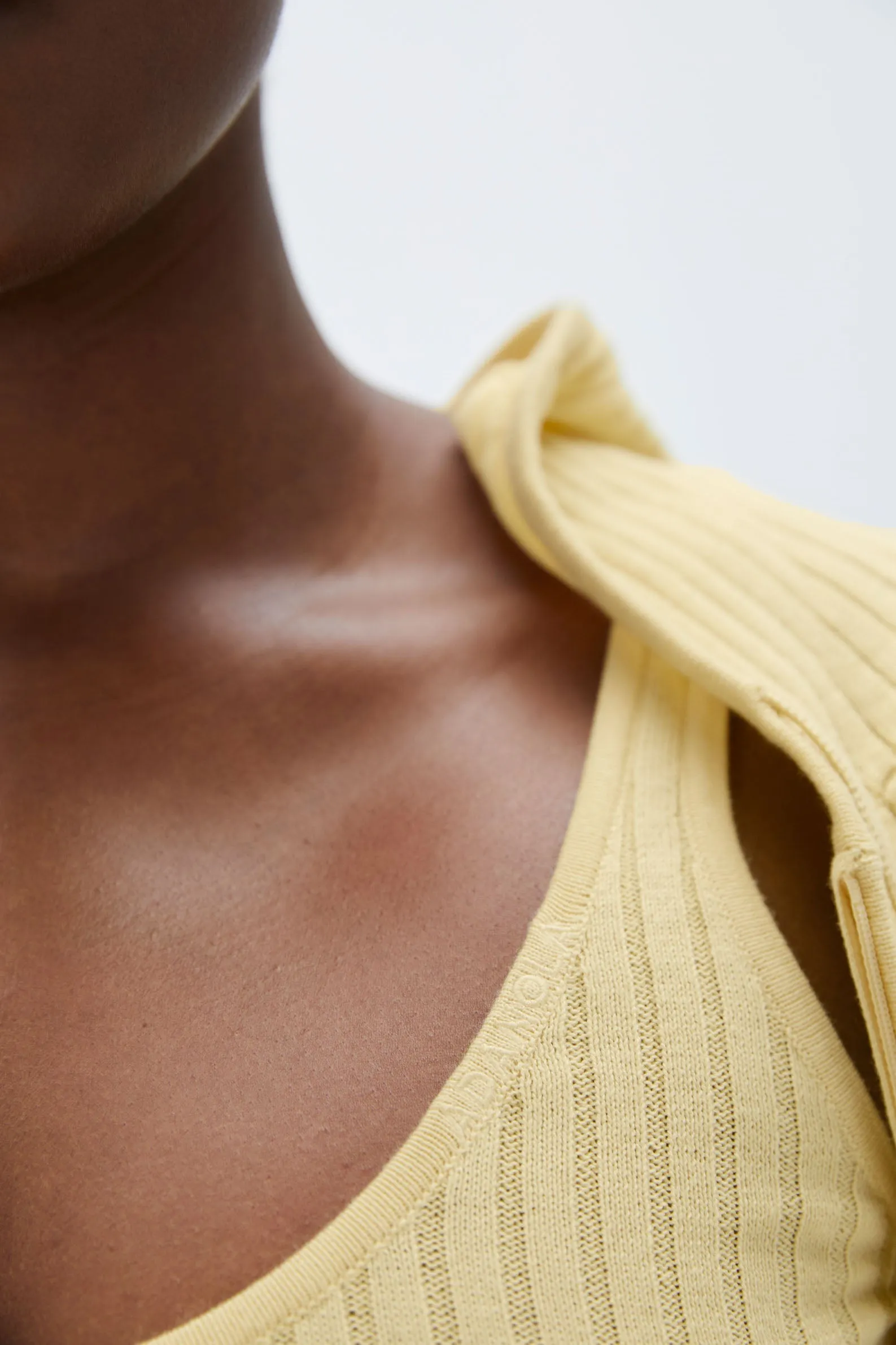 Rib Knit Scoop Neck Crop Top - Lemon Yellow