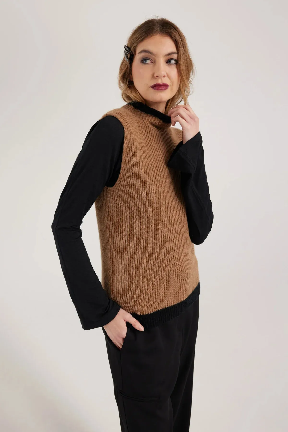 Willa Vest | Camel